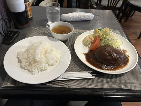 今日の昼は