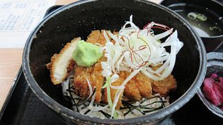 大空町女満別空港　レストランピリカ　訓子府風ソースカツ丼