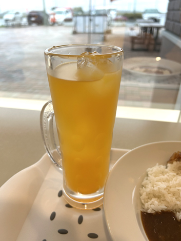 食事とコーヒーの店　午後（大空町女満別道の駅）　オレンジジュース