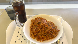 食事とコーヒーの店　午後（大空町女満別道の駅）　Wサイズスパゲティ（ナポリタン） コーラ