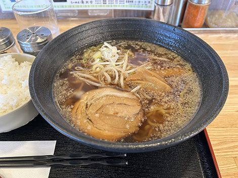 海風堂（大空町女満別）醤油ラーメン