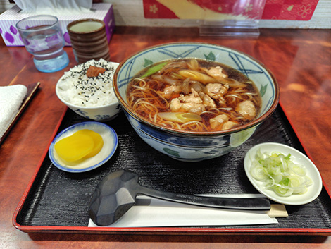 千両庵（美幌町）かしわそば　小小ライス