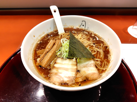 凡の風（網走市）黒醤油ラーメン　大盛り