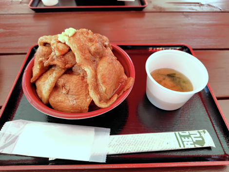 大空@きっちん（大空町女満別道の駅）金の豚丼　特盛り