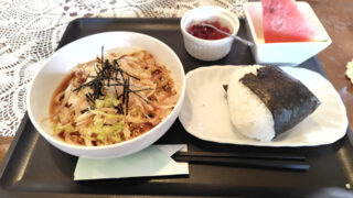 家かふぇたんぽぽ（網走市）日替わりランチ（ぶっかけおろしうどん）