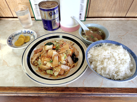 陶龍飯店（網走市）五目あんかけ焼麺