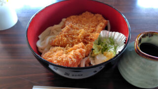 浜長（網走市）冷やしカツうどん