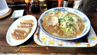 一心（大空町女満別）野菜ラーメン味噌大盛り　＆　餃子